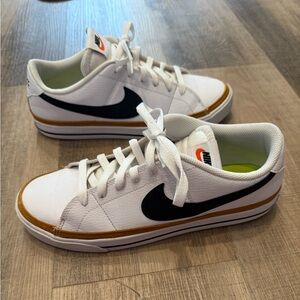 Mens Nike Court Legacy shoes sneakers White and Black size 9.5